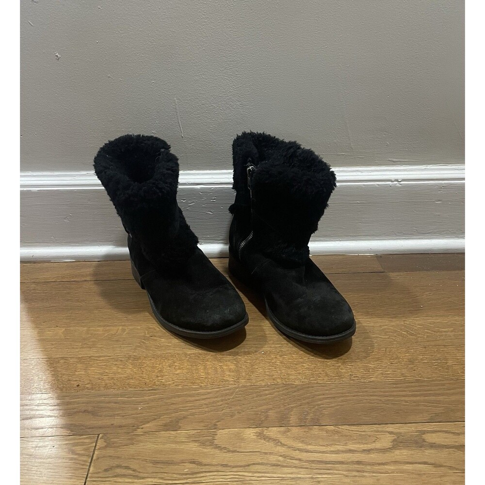 UGG Australia Blayre II Black Winter Shearling Buckle Boot Size US 9 EUR 40